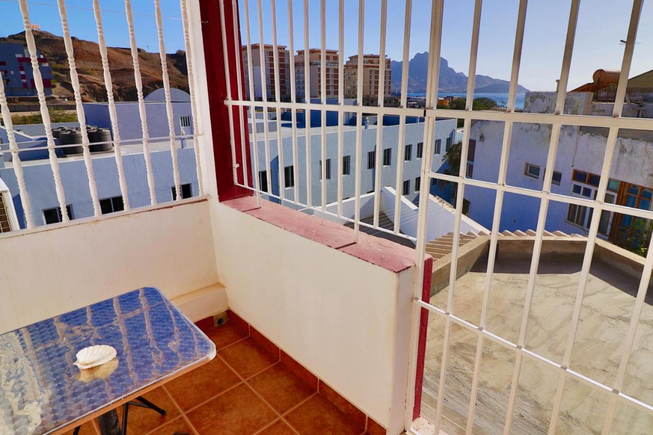 Residencial Che Guevara Bed & Breakfast 민델로 외부 사진