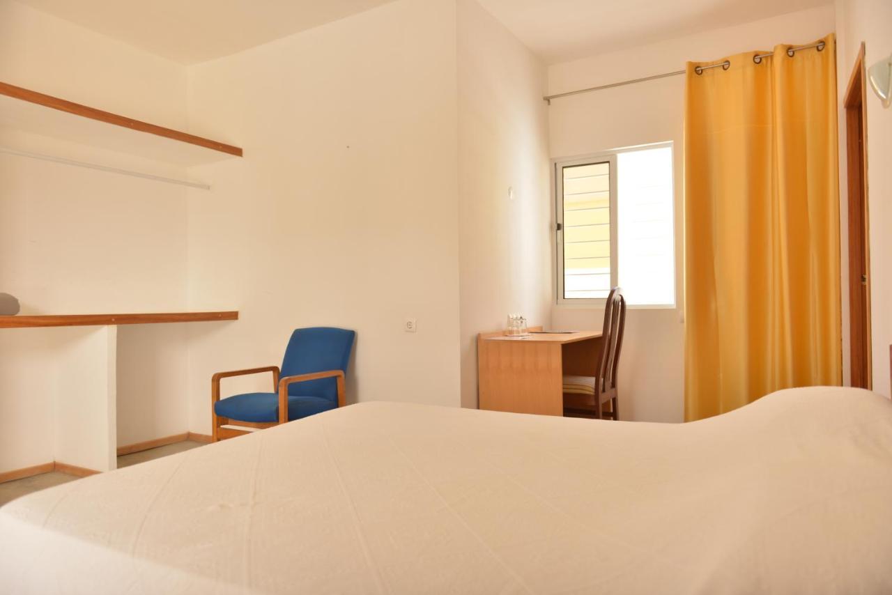 Residencial Che Guevara Bed & Breakfast 민델로 외부 사진