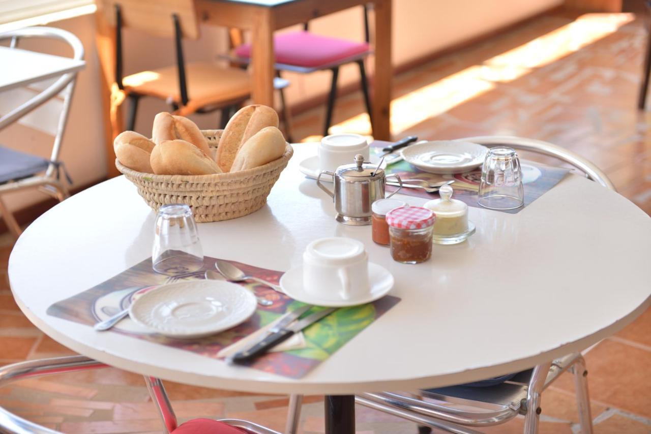 Residencial Che Guevara Bed & Breakfast 민델로 외부 사진