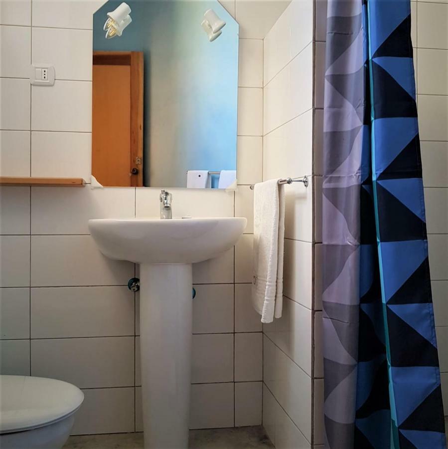 Residencial Che Guevara Bed & Breakfast 민델로 외부 사진