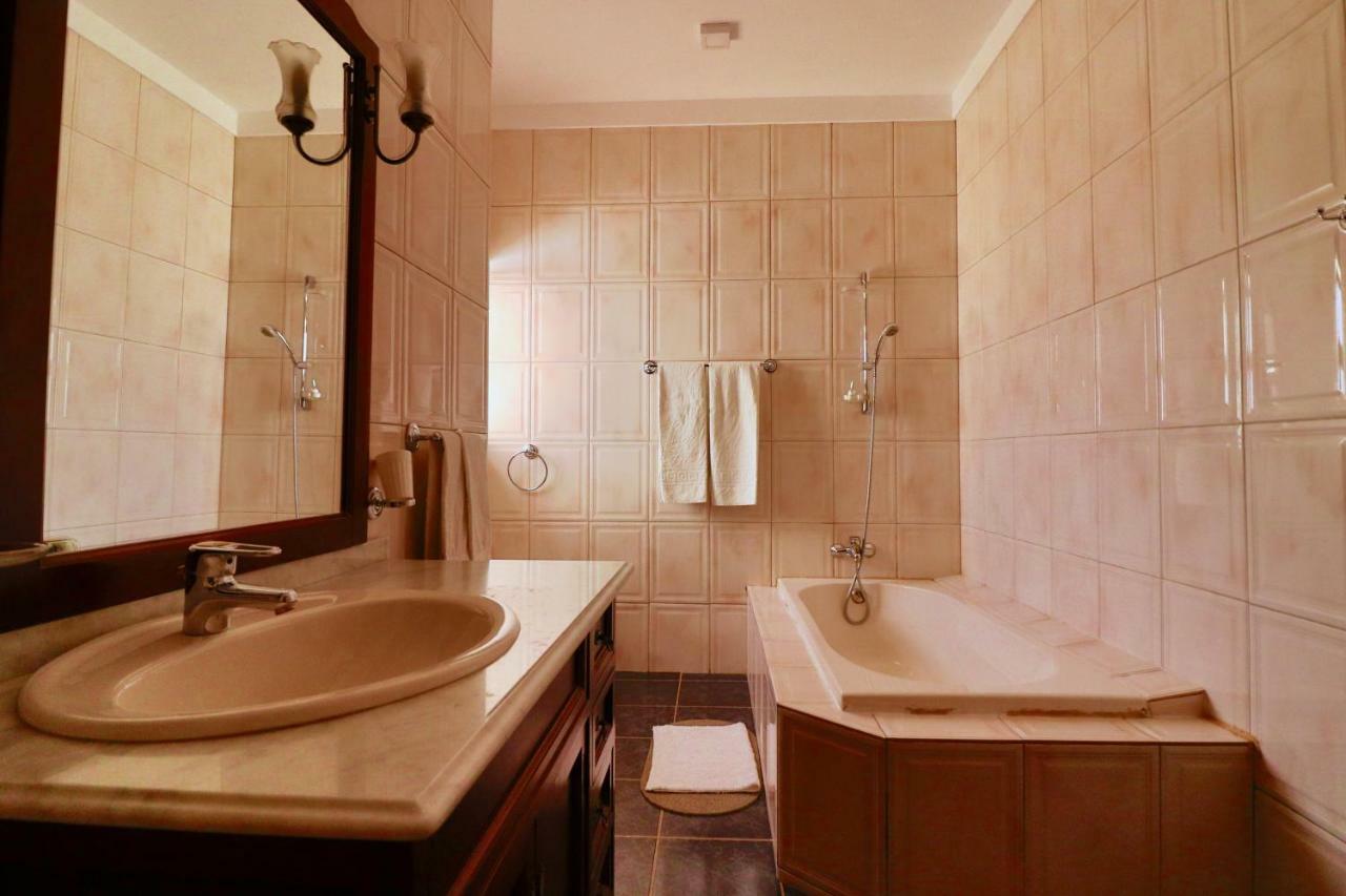Residencial Che Guevara Bed & Breakfast 민델로 외부 사진