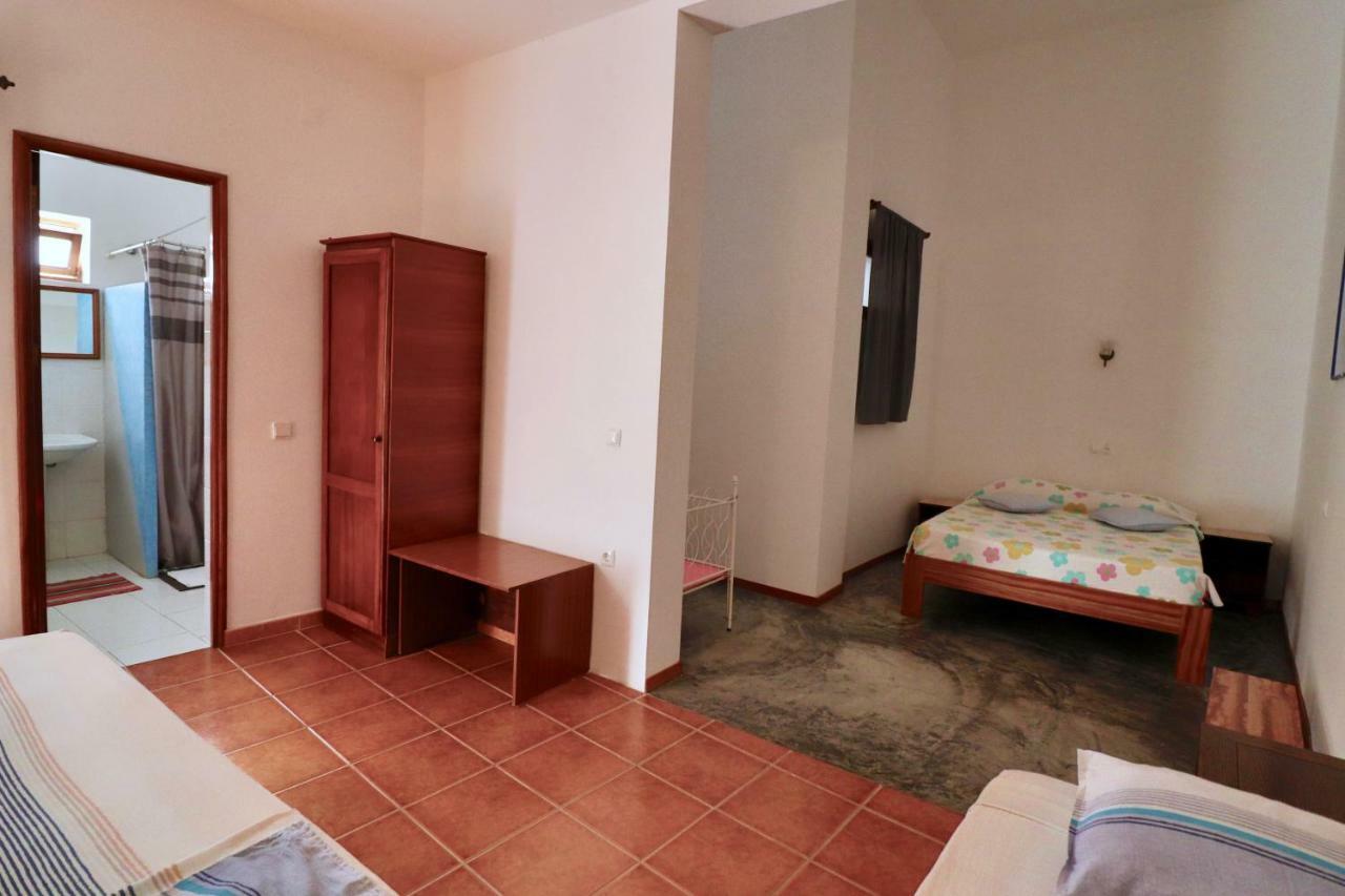 Residencial Che Guevara Bed & Breakfast 민델로 외부 사진